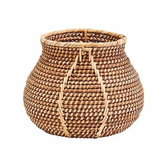 distelroos-House-doctor-LN0803-mand-Azeema